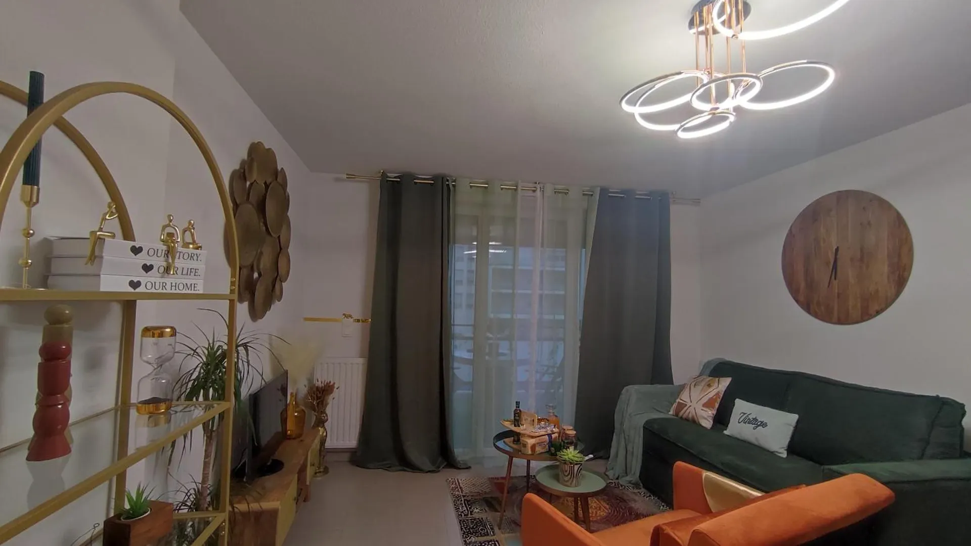Appartement Escal'Home Appart Design Au Pied De L'Aeroport, Parkings Blagnac